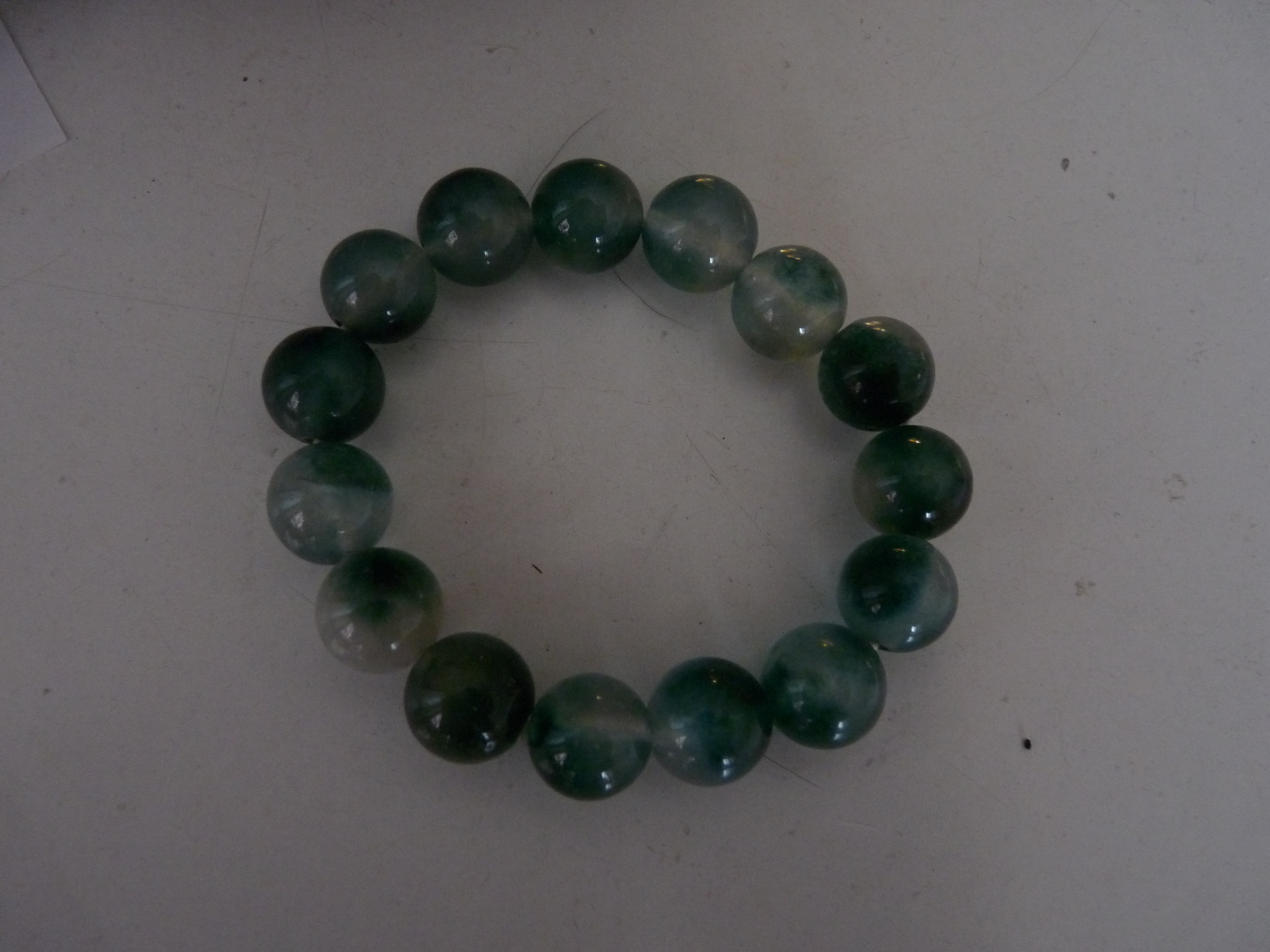 NÁRAMEK -BARVA ZELENÉHO JADEITU 13mm