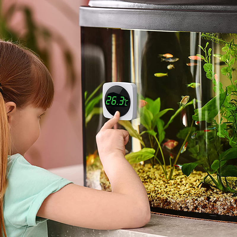 AKVARIJNÍ SAMOLEPICÍ DIGITÁLNÍ LCD TEPLOMĚR