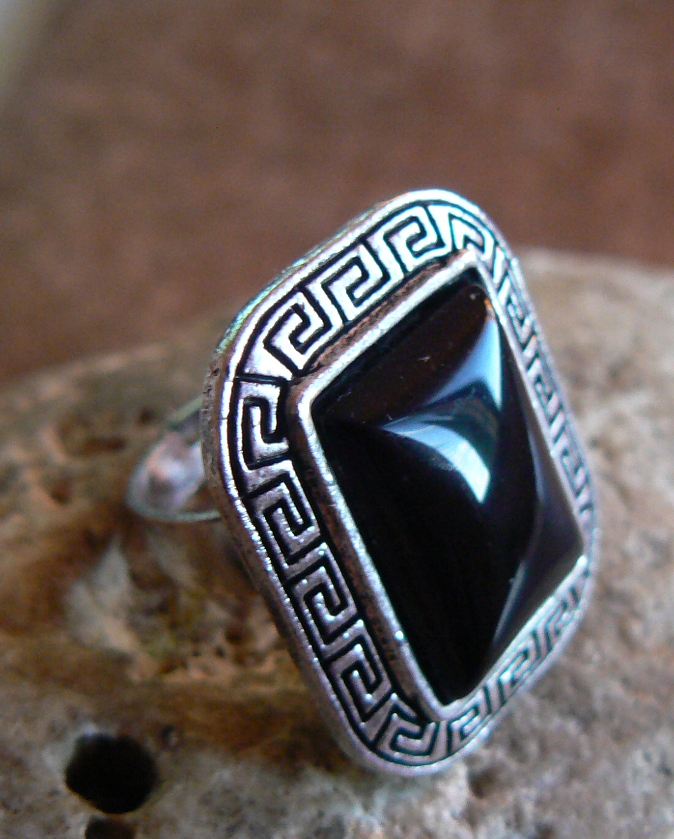 KRÁSNÝ ČERNÝ PRSTEN ONYX