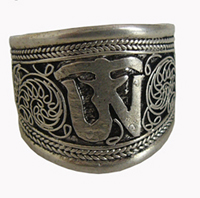 TIBET-NEPÁL-NÁDHERNÝ JEMNÝ MANTRA PRSTEN