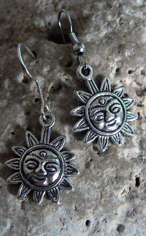 NÁUŠNICE PRO ŠTĚSTÍ