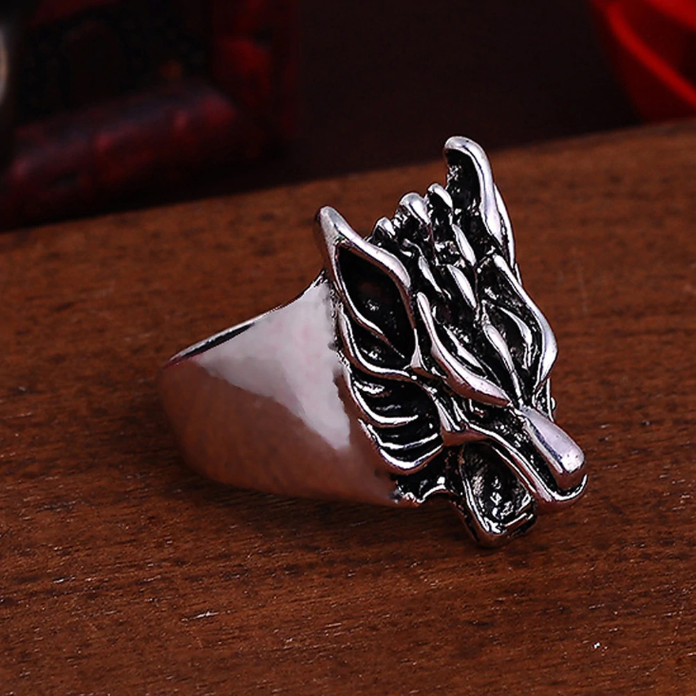 BRUTÁLNÍ  KRÁSNÝ PRSTEN - VLK