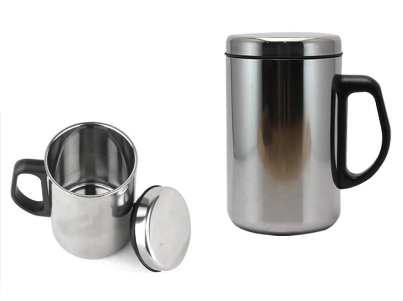 VAKUKOVÁ NEREZ TERMOSKA-HRNEK 300ml