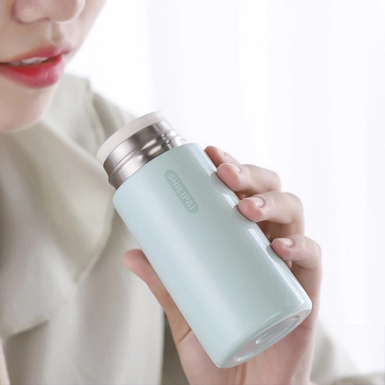 UZAVÍRATELNÁ NEREZ TERMOSKA-HRNEK 150ml