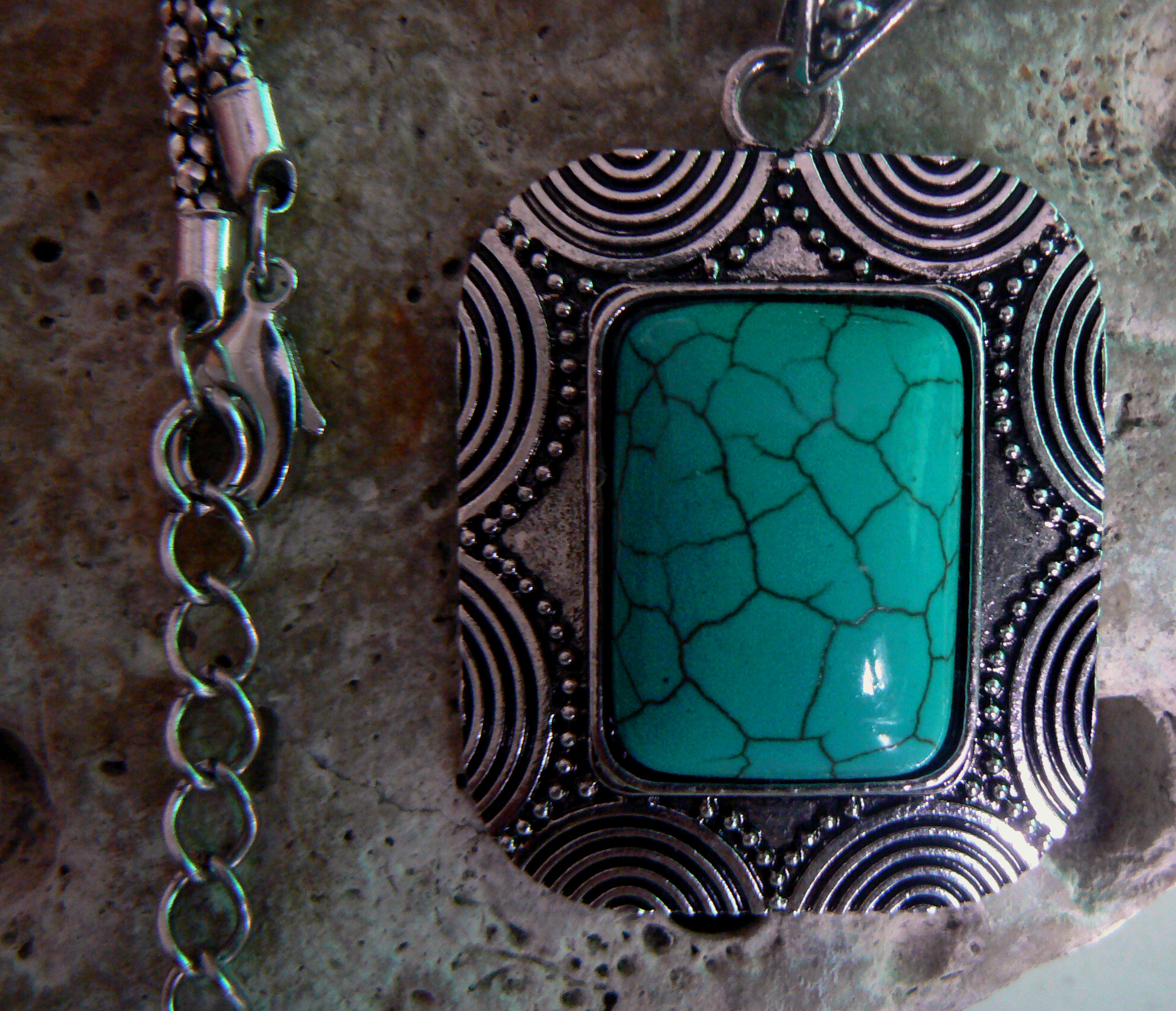 NAHRDELNÍK-TYRKYSOVÁ BARVA