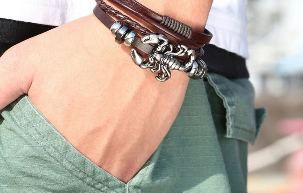 Ručně vyrobený retro kožený NÁRAMEK ŠTÍR