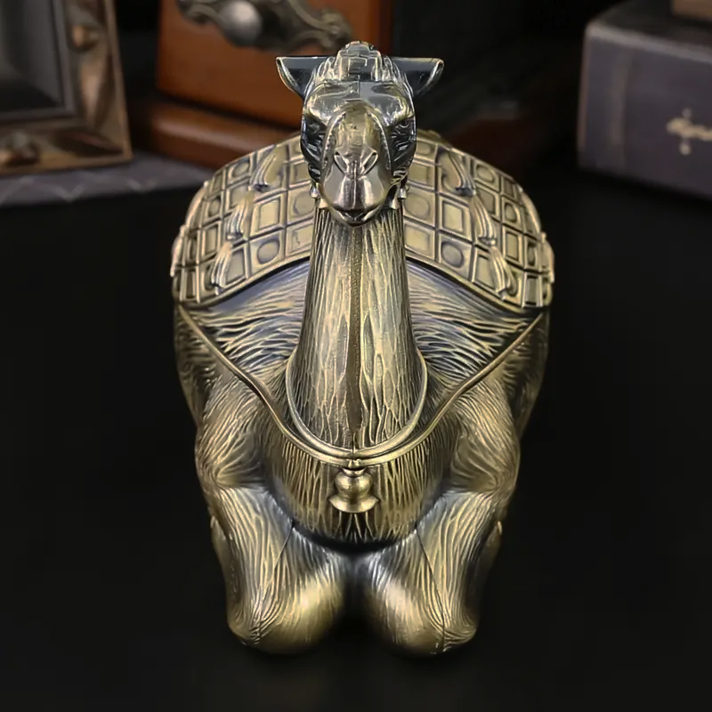 Retro kovový POPELNÍK s víkem VELBLOUD