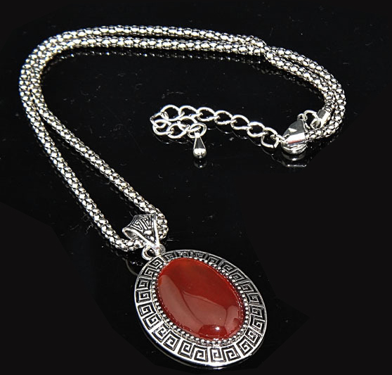 EXCLUSIVNÍ NÁHRDELNÍK ACHÁTOVĚ ČERVENÁ BARVA