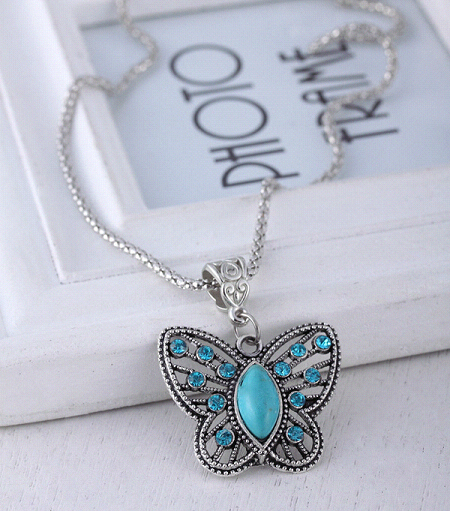 Tyrkysový NÁHRDELNÍK Motýlek