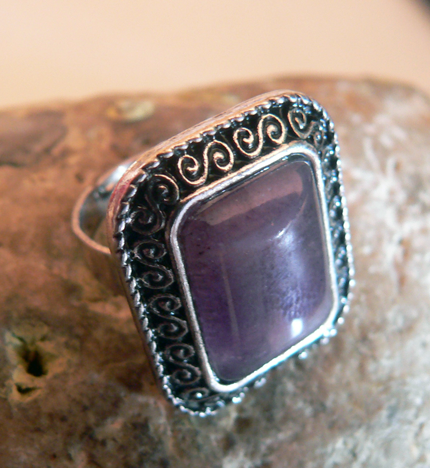 PRSTEN AMETYSTOVÁ BARVA KAMENE