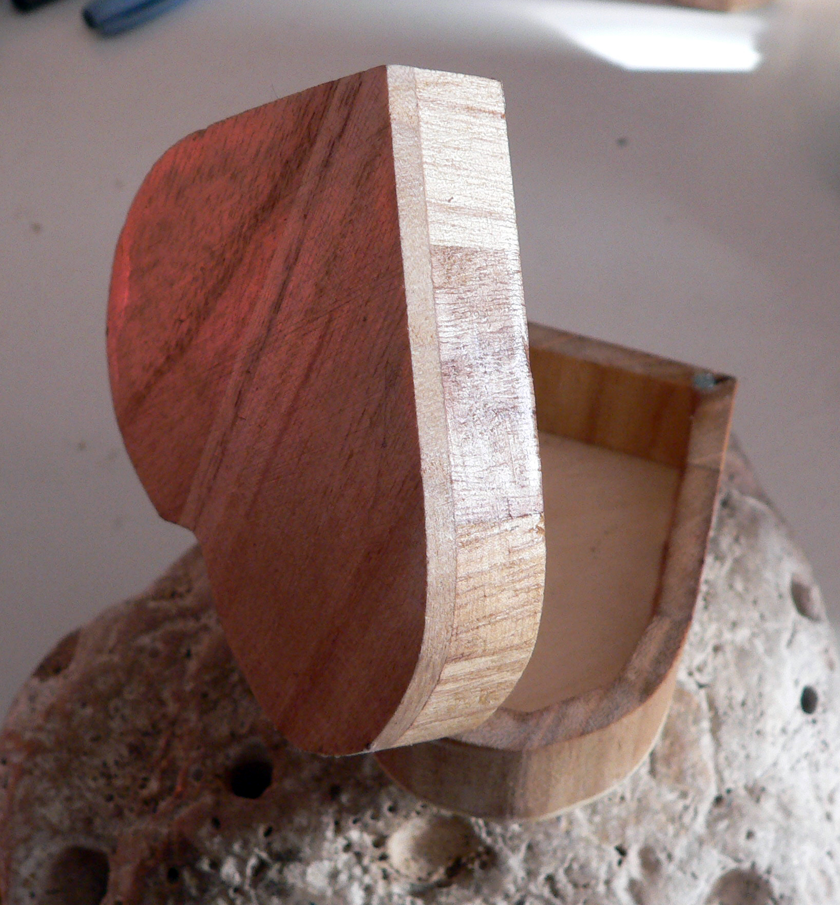 KRABIČKA DŘEVĚNÁ SRDÍČKO