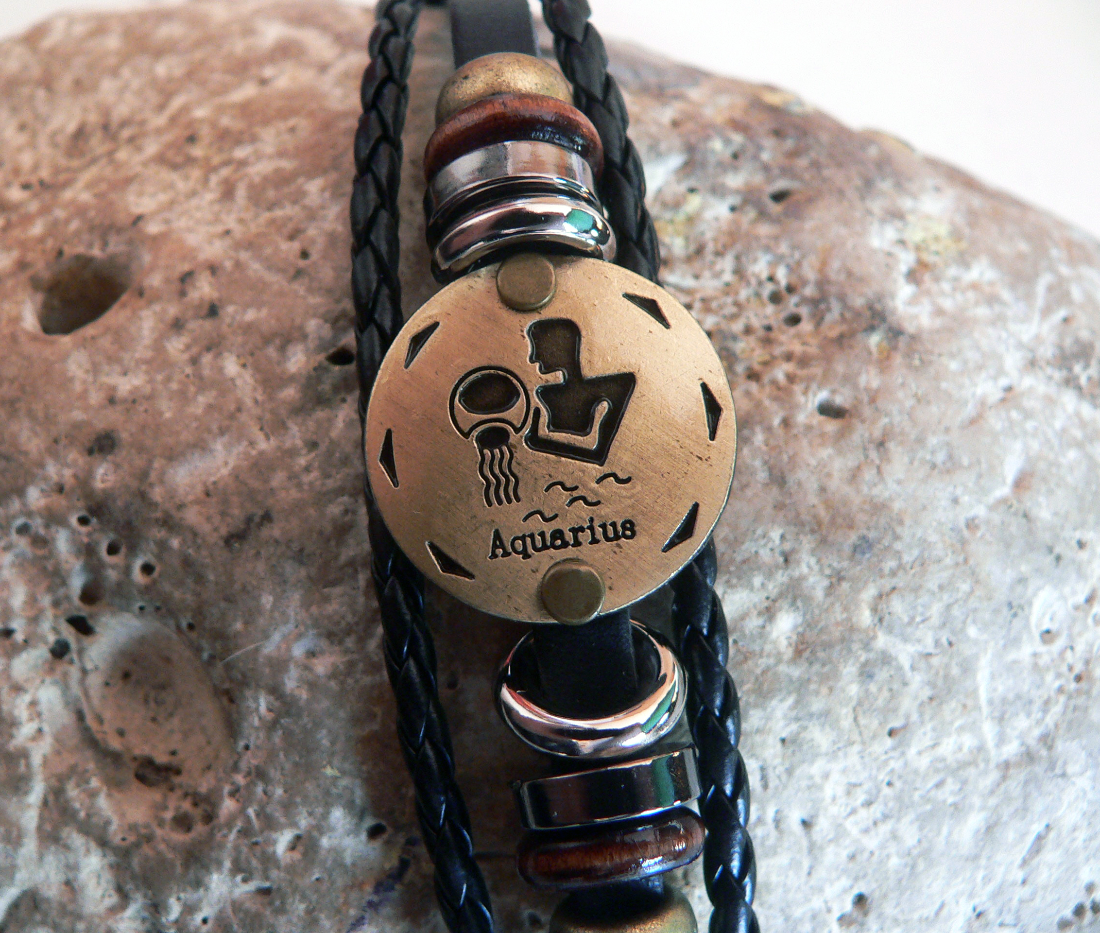 NÁRAMEK VODNÁŘ AQUARIUS BRONZ