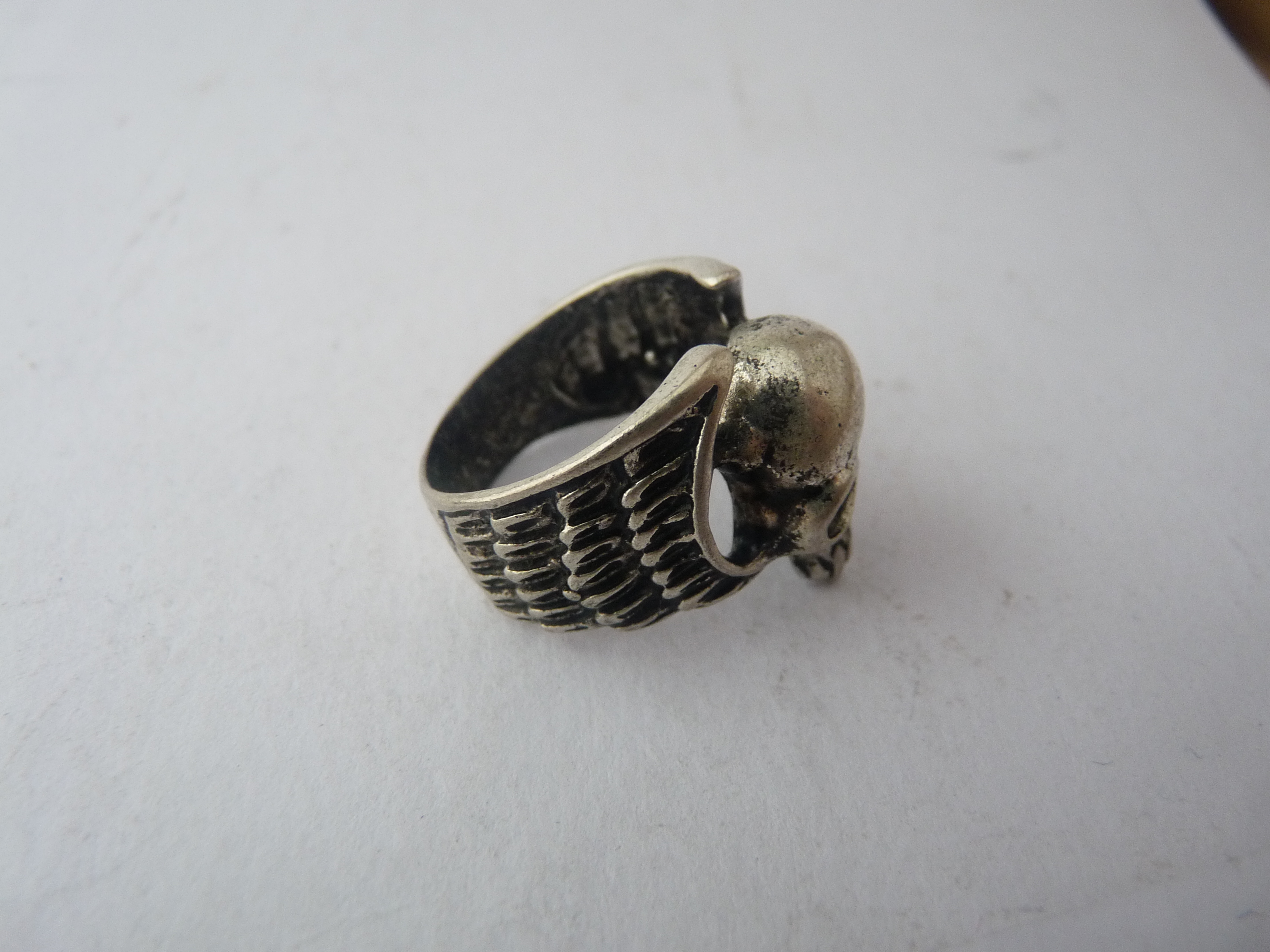 PRO SILNÉ POVAHY-BRUTÁLNÍ PRSTEN