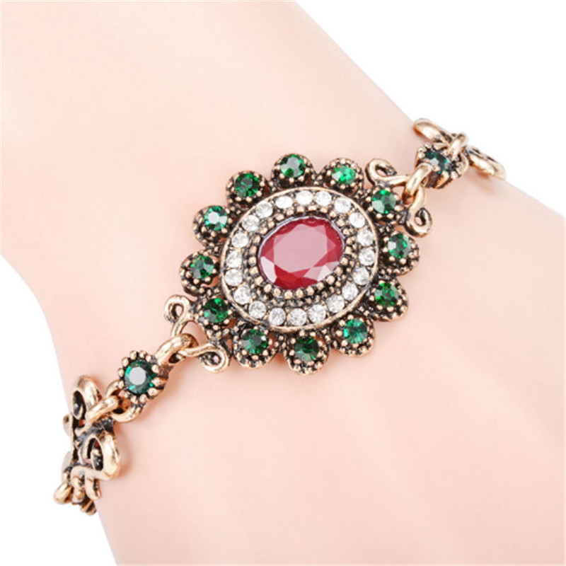 VYKLÁDANÝ NÁRAMEK ČERVENÉ KAMENY