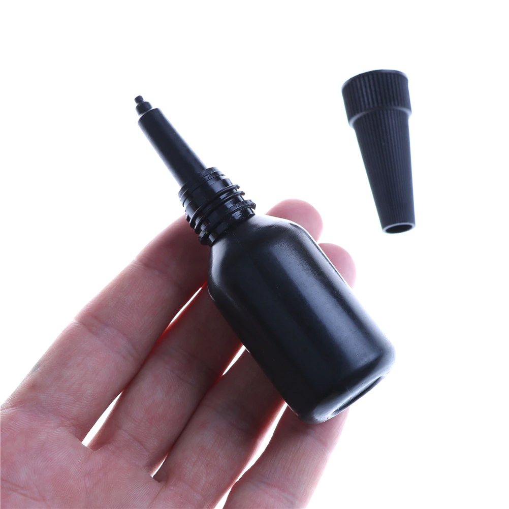 VTEŘINOVÉ LEPIDLO-BLESKOVÉ VYTVRZENÍ UV ZÁŘENÍ