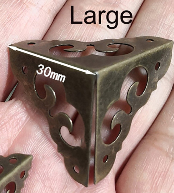 4ks KOMPLETNÍ ROHOVÉ STYLOVÉ KOVÁNÍ VINTAGE 30mm