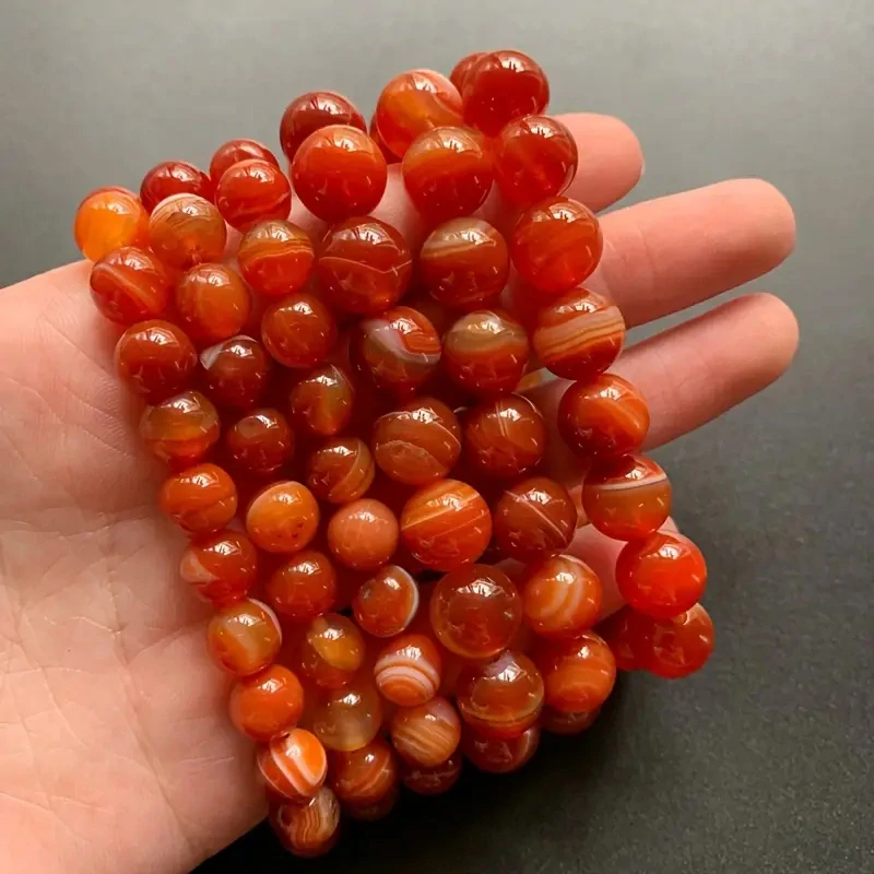 Přírodní nádherný červený ACHÁT