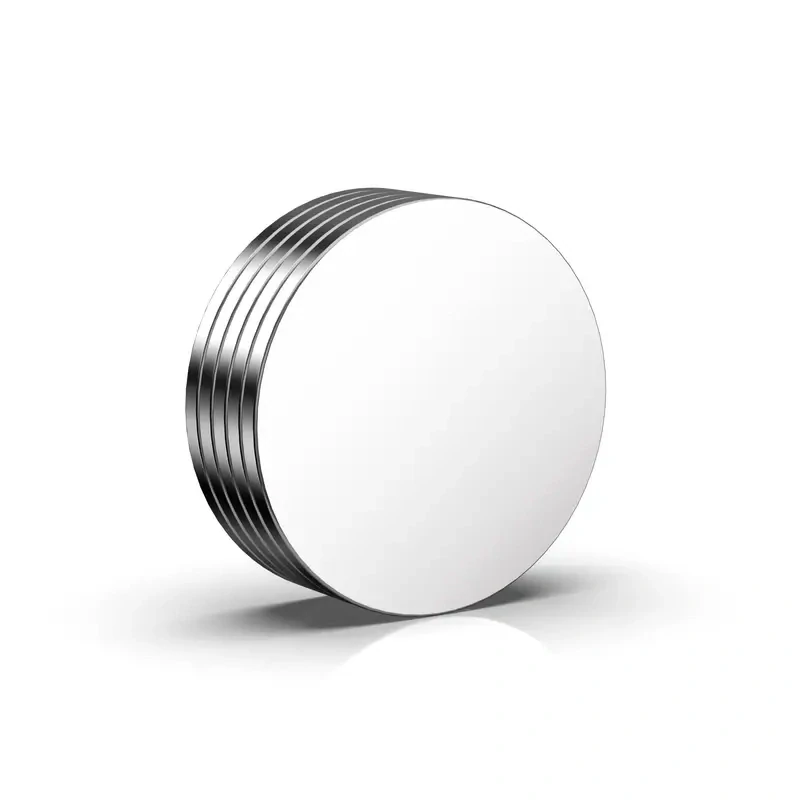 Kvalitní MAGNET Velikost:30x2mm.