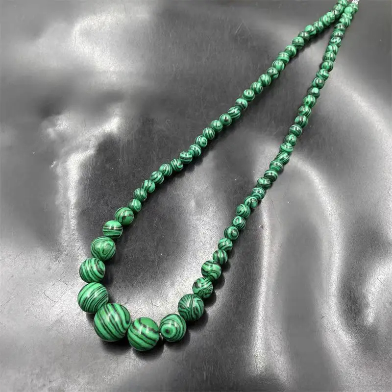 Odstupňovaný NÁHRDELNÍK Barva:Malachit