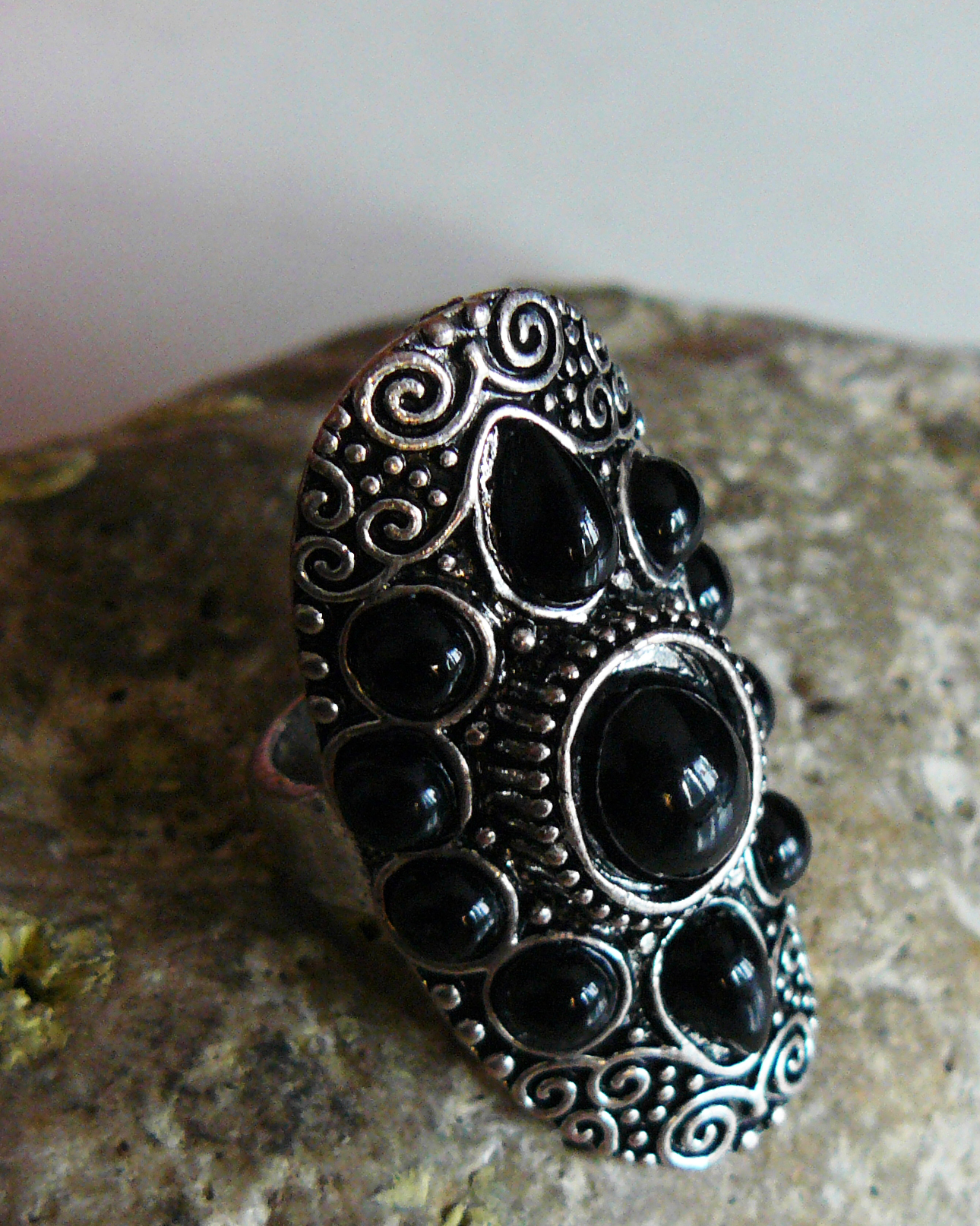 PRSTEN VYKLÁDANÝ ONYX