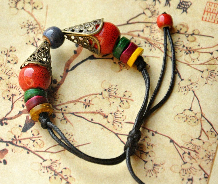 STYLOVÝ TIBESKÝ NÁRAMEK PRO ŠTĚSTÍ