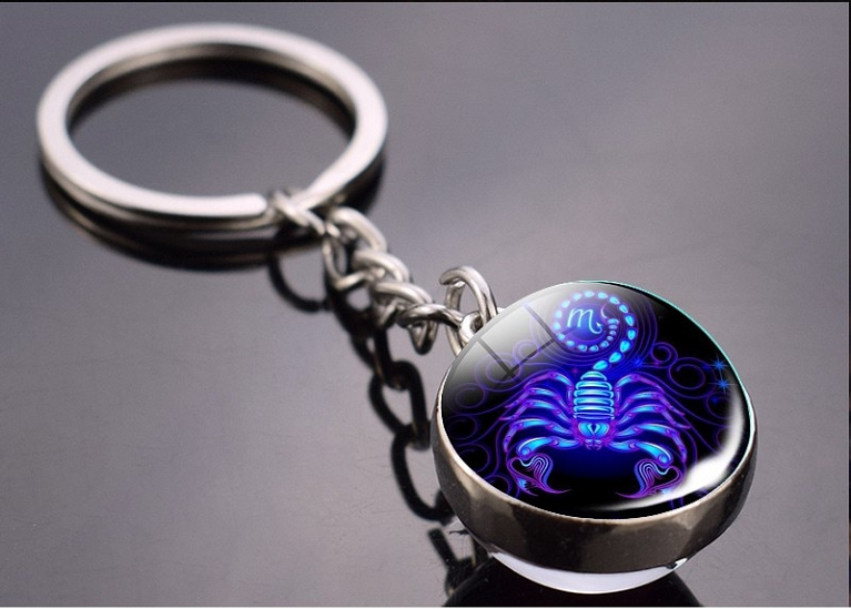 KRÁSNÁ ORIGINÁLNÍ KLÍČENKA