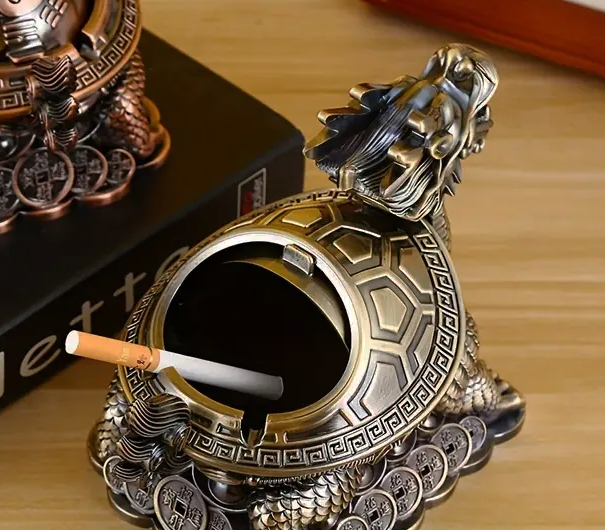 Stylový luxusní POPELNÍK z cínové slitiny s motivem DRAKA