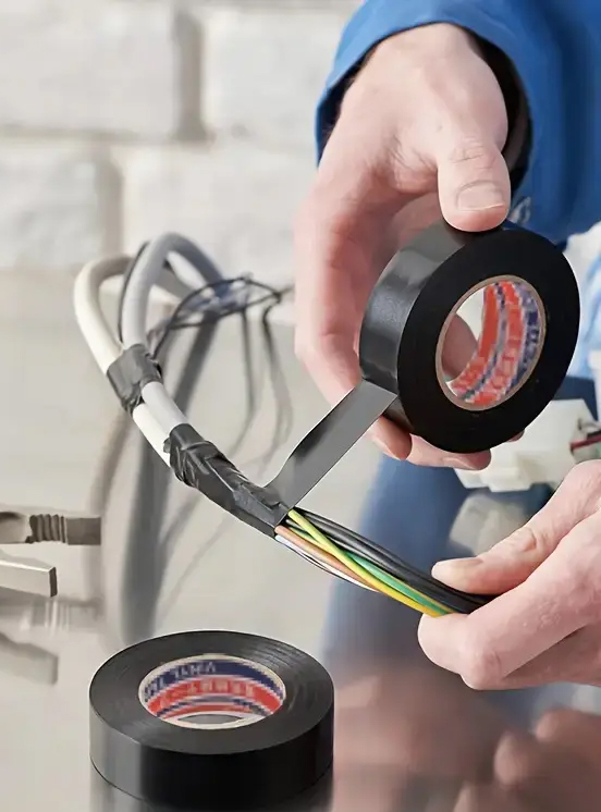 3kusy černé PVC ELEKTRICKÉ PÁSKY