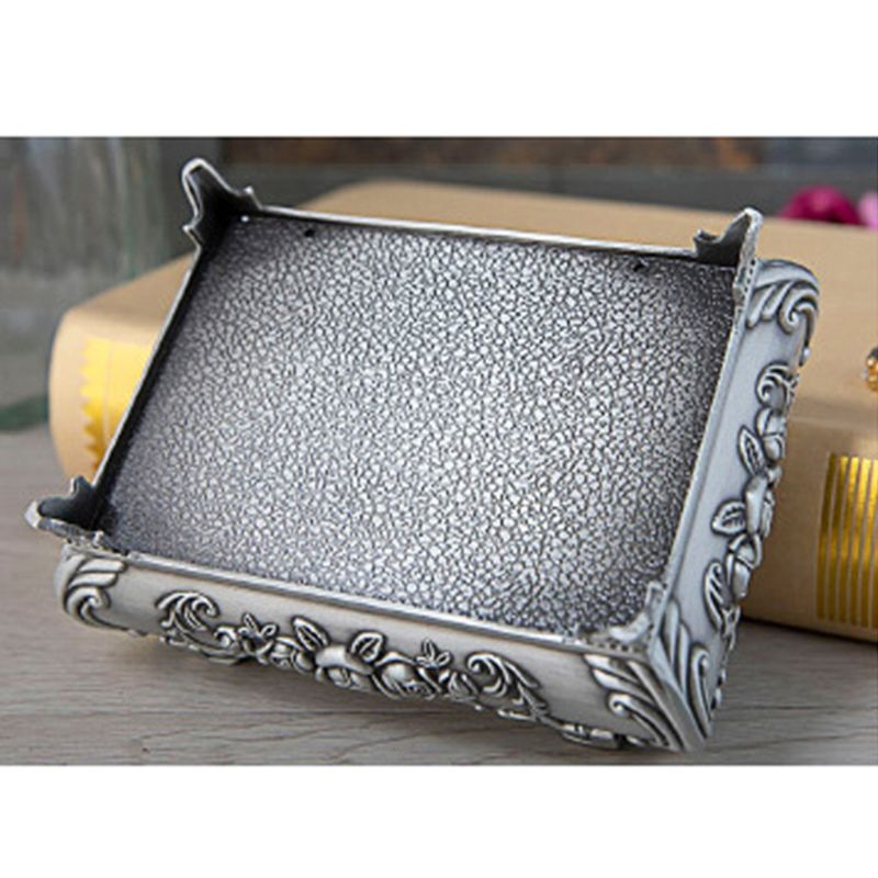 PŘEKRÁSNÁ PLECHOVÁ DÁRKOVÁ KRABIČKA S VÍKEM....KR031