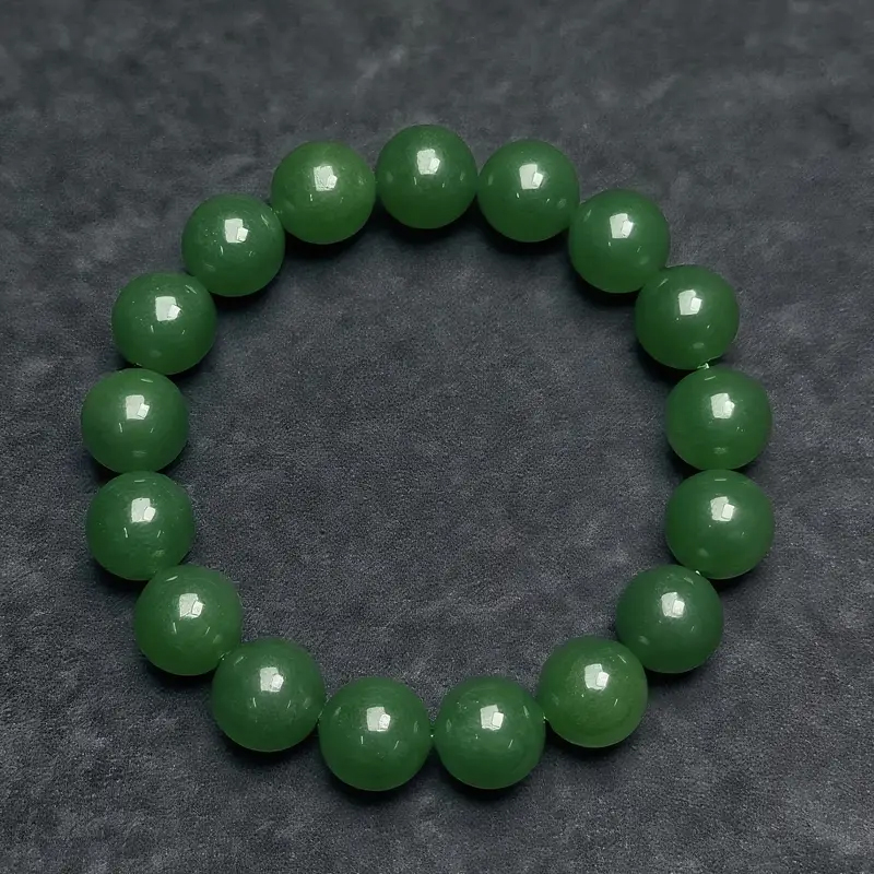 NÁRAMEK -ZELENÝ JADEIT 12mm