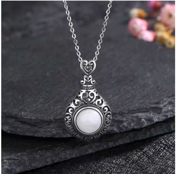 Precizně zpracovaná VINTAGE SADA-PŘÍRODNÍMI MĚSÍČNÍMI KAMENNY