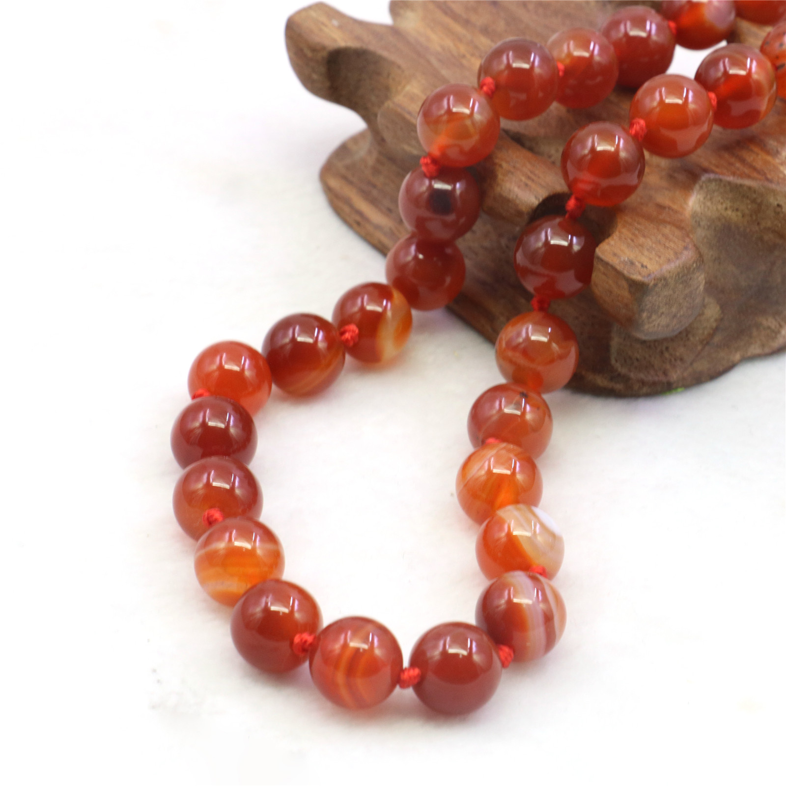 Krásný ručně vyrobený NÁHRDELNÍK