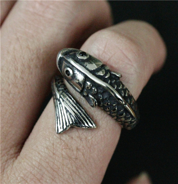 NÁDHERNÝ PRSTEN-DOKONALÁ RYBA