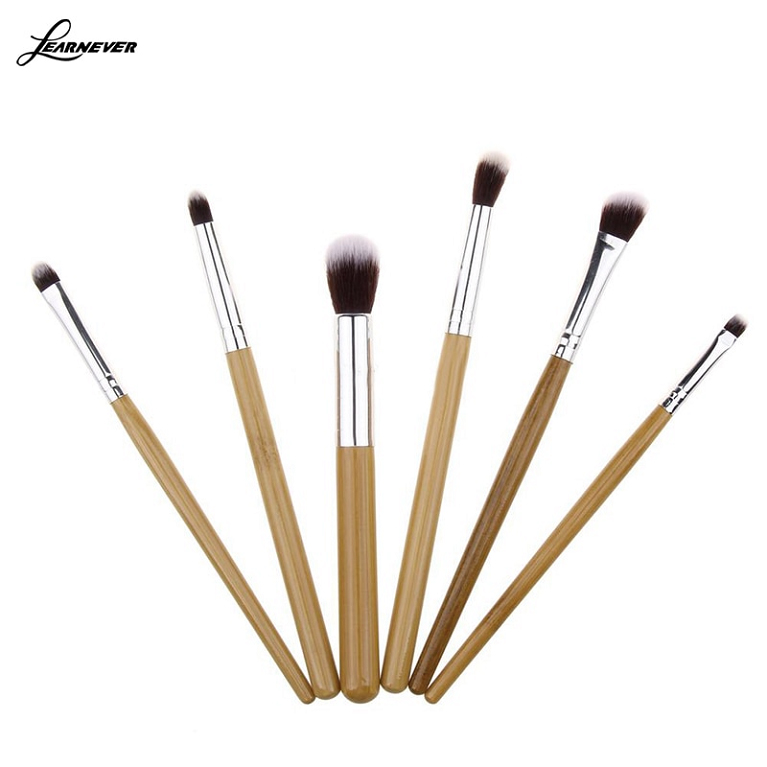 SADA KOSMETICKÝCH ŠTĚTCŮ