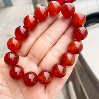 NÁRAMEK přírodní červené kameny karneolová barva