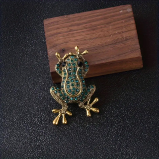 Originální BROŽ s roztomilým zvířátkem žabka