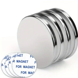 Kvalitní MAGNET Velikost:30x2mm.